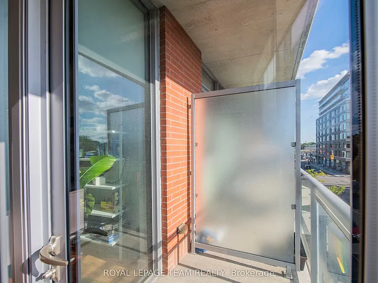 360 McLeod St #306 — Photo 19