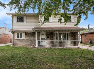 17153 Burnham Ave, Lansing, IL 60438