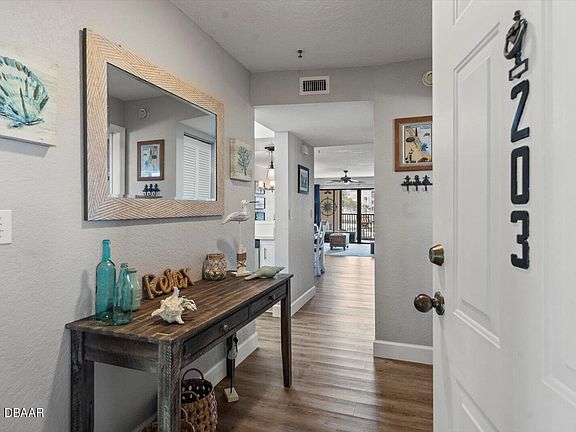 2nd image of 449 Bouchelle Dr APT 203