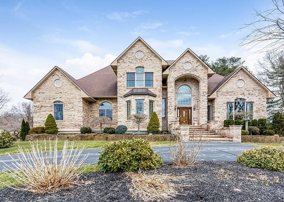 48 Laurie Ln, Swansea, MA 02777 Zillow