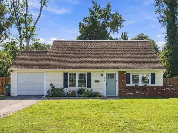 734 Red Mill Rd, Norfolk, VA 23502