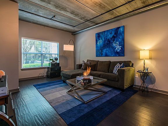 4th image of 800 Peachtree St NE APT 1115