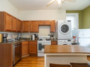 1325 W Barry Ave APT 1F, Chicago, IL 60657