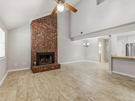 4th image of 415 Williams St APT B