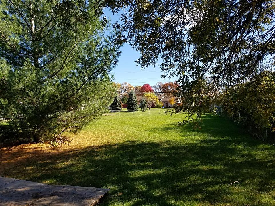 2nd image of 13839 Northwood Dr NW