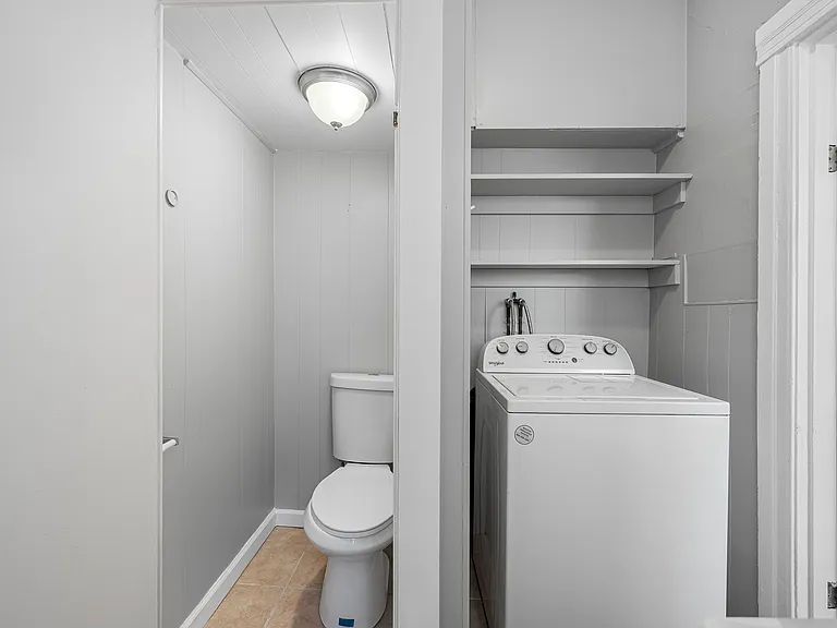 51 King Philip Rd #1 — Photo 14