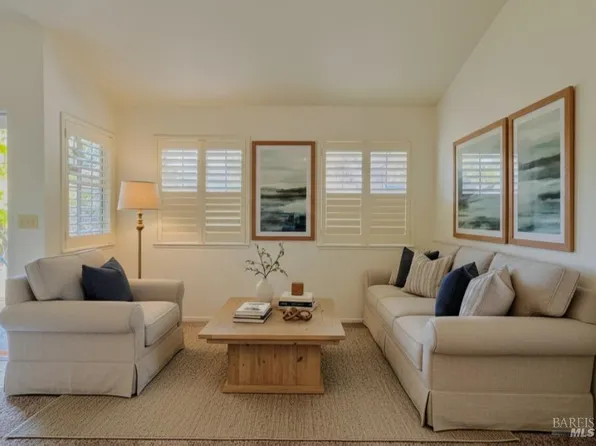 1185 Camellia Lane, Suisun City, CA 94585