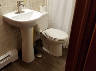 2555 University Ave, Dubuque, IA 52001