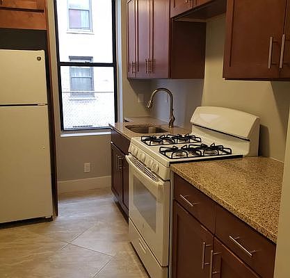 1st image of 1661 E 13th St #D4