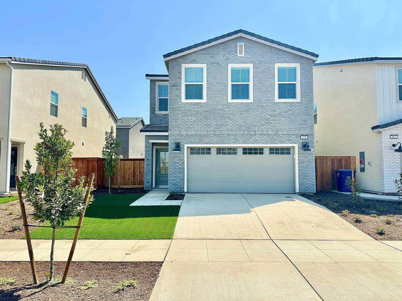 3 bed, 2.5 bath, 1960 sqft, $2,750 — Photo 2