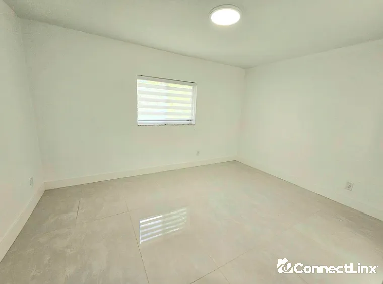 7304 Westwood Dr — Photo 3
