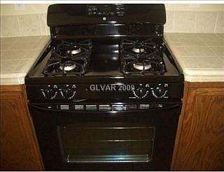 3rd image of 2837 Swanson Ave