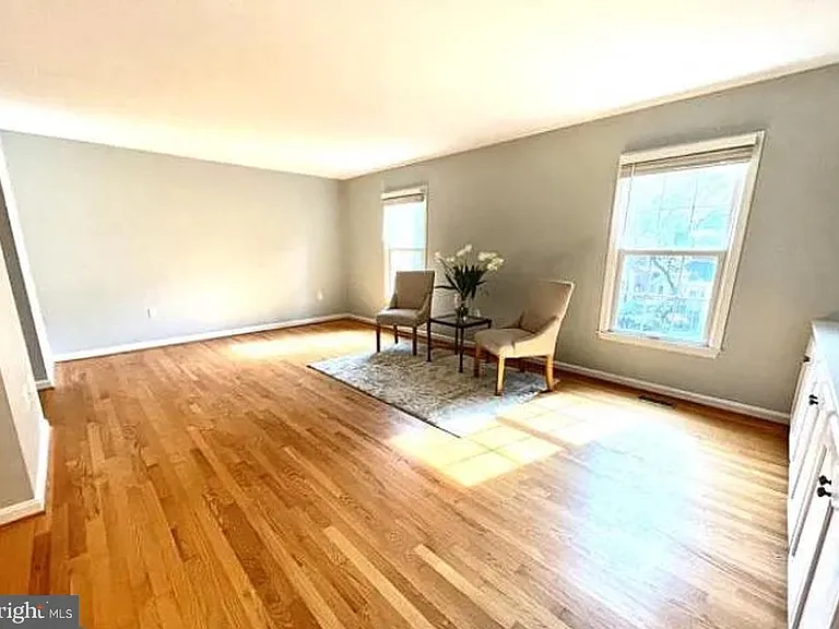 6633 McLean Ct — Photo 8