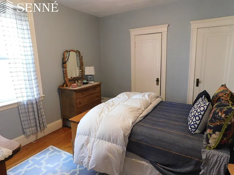 16999 Cambridge St #8 — Photo 8