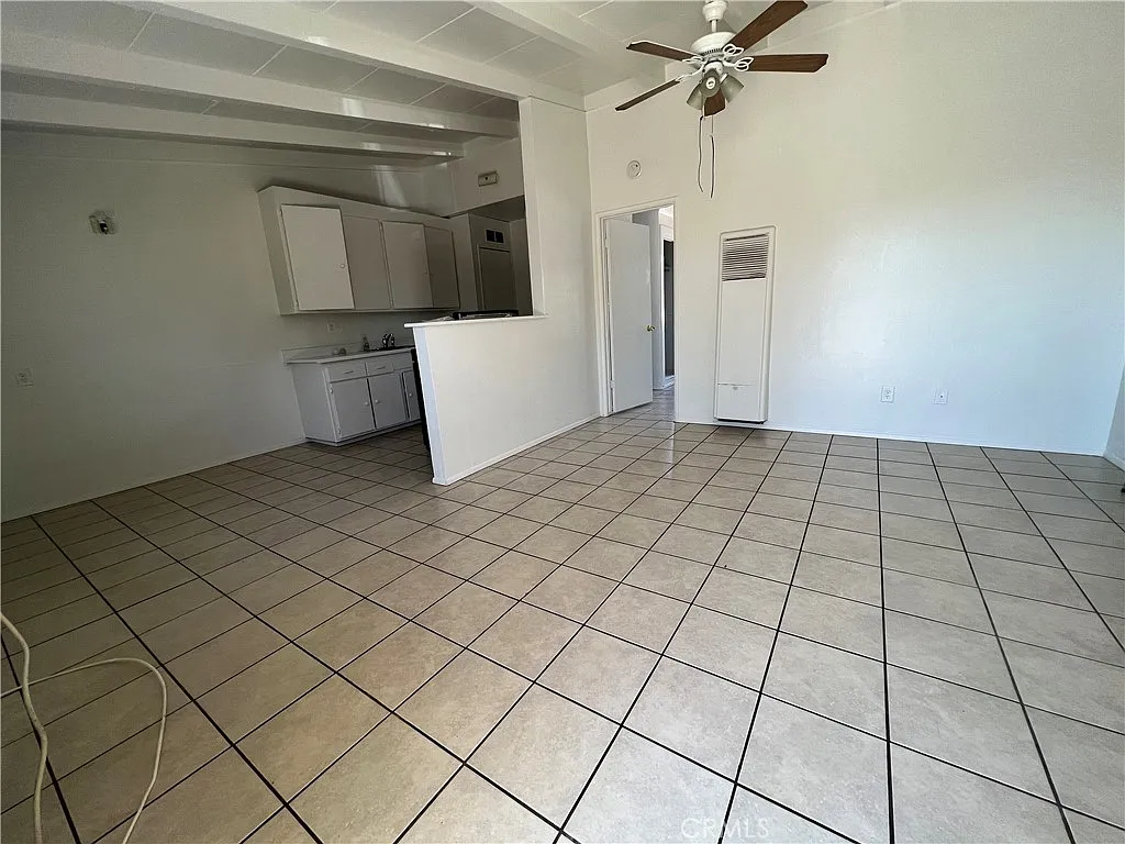 1 bed, 600 sqft, $1,800 — Photo 2