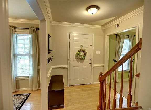 3rd image of 10301 Aynhoe Ct
