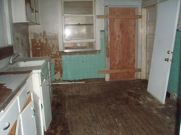 5th image of 501 W Montgomery Ave