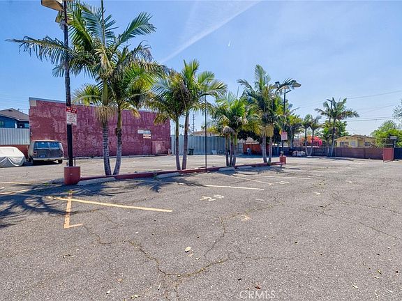2nd image of 1437 E 61st St Lot 5
