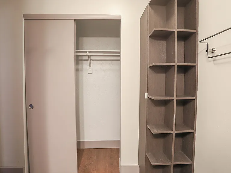 Altair Apartments — Photo 40