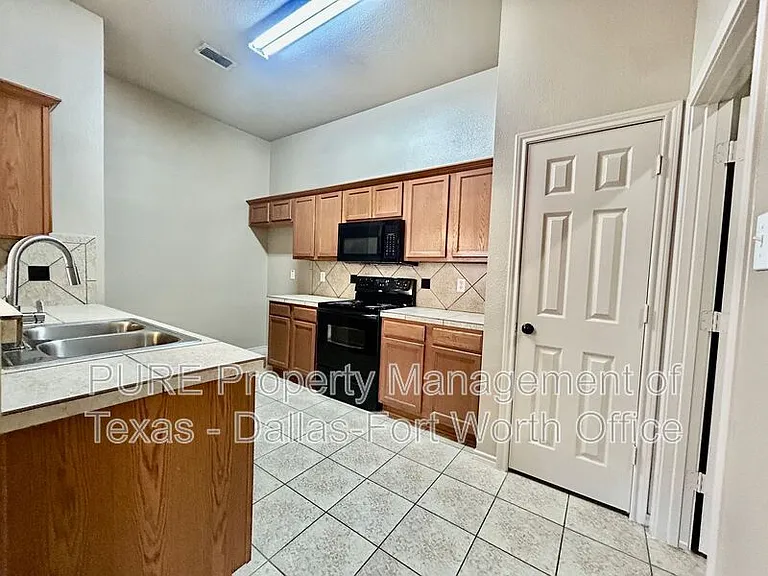 1421 Piedmont Dr — Photo 14