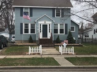 1447 Newberry Ave, Marinette, WI 54143