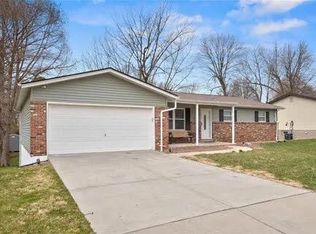 1213 Musket Dr, Saint Charles, MO 63304