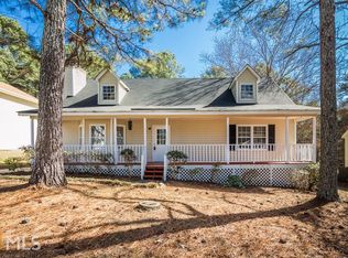 1762 Red Rose Ln, Loganville, GA 30052