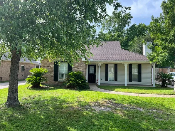 17725 Nine Oaks Ave, Baton Rouge, LA 70817