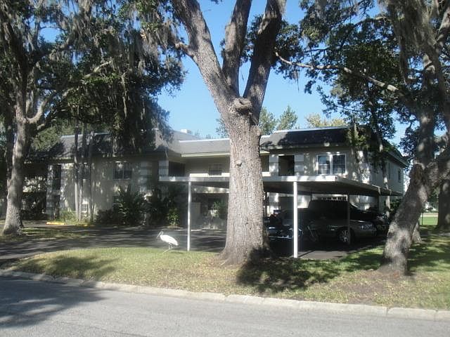 2nd image of 72 Country Club Dr