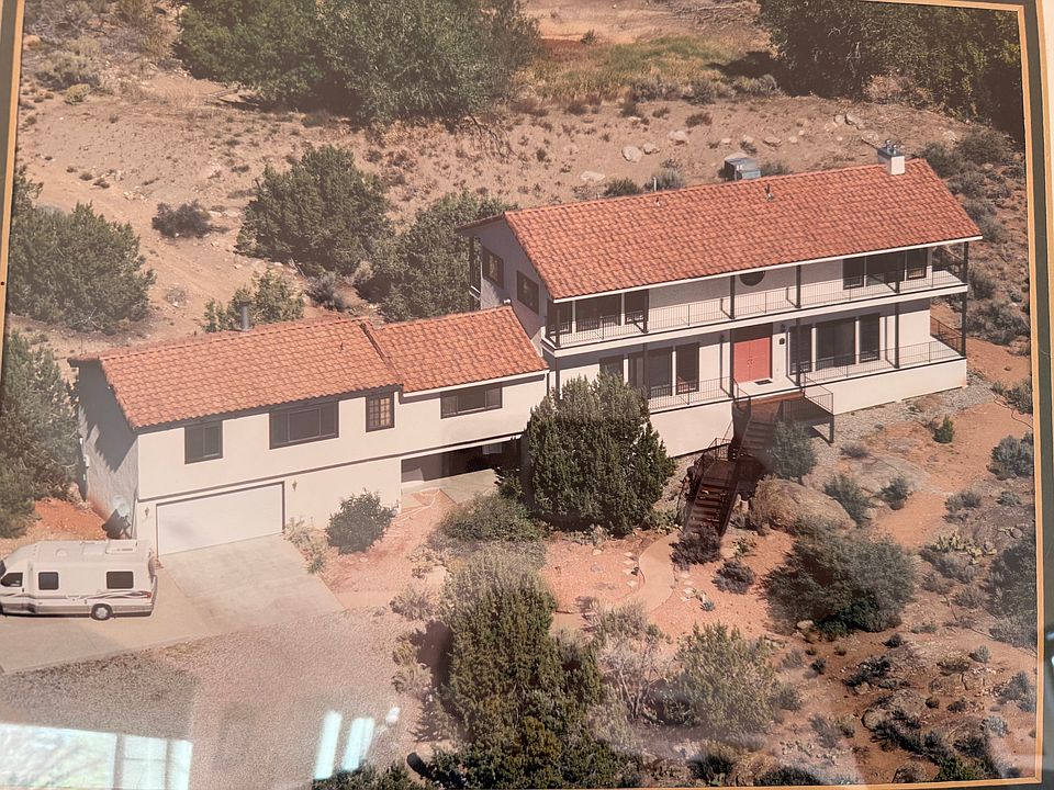1st image of 2096 Oak Grove Dr