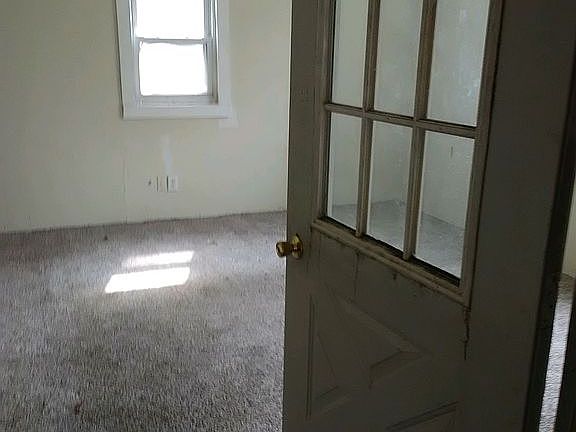 4th image of 510 S 8th St
