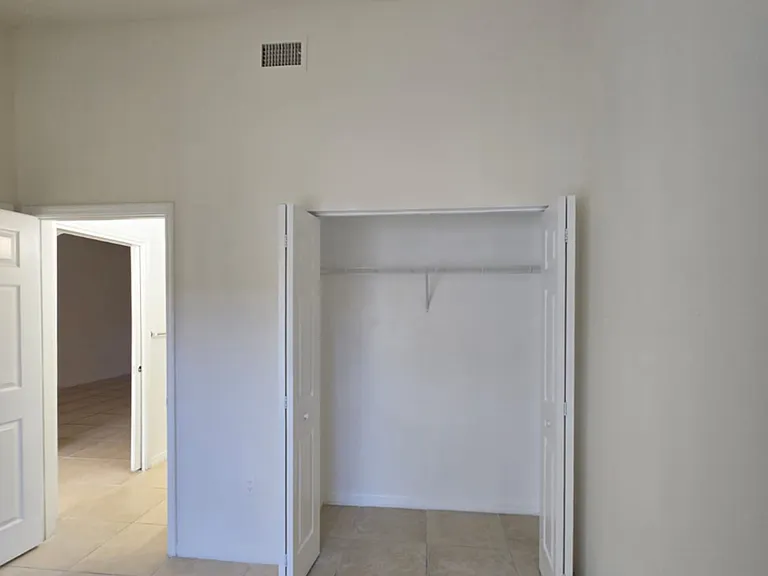 3856 SW 48th Ave — Photo 12