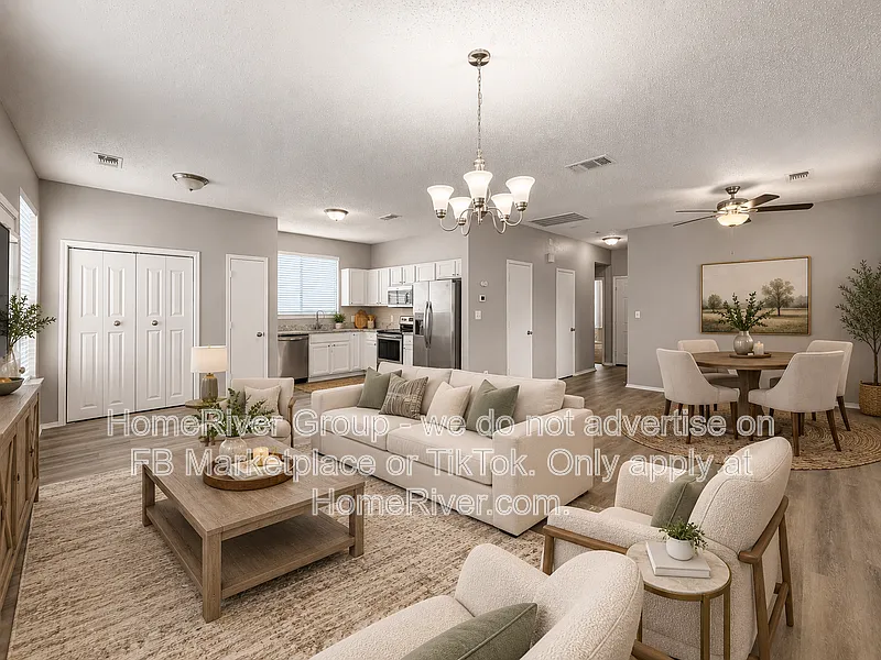 4 bed, 2.5 bath, 1721 sqft, $2,195 — Photo 2