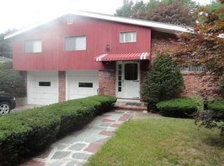 32 Forest St, Brookline, MA 02467