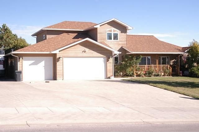 1st image of 816 Enchantment Rd