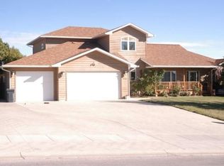 816 Enchantment Rd, Rapid City, SD 57701