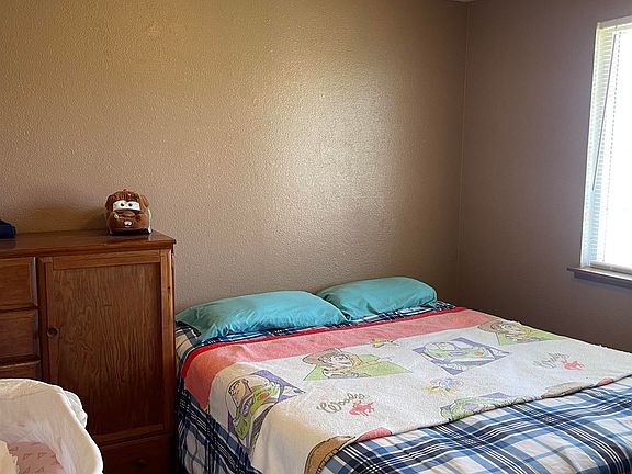 5th image of 125 Becky Ct
