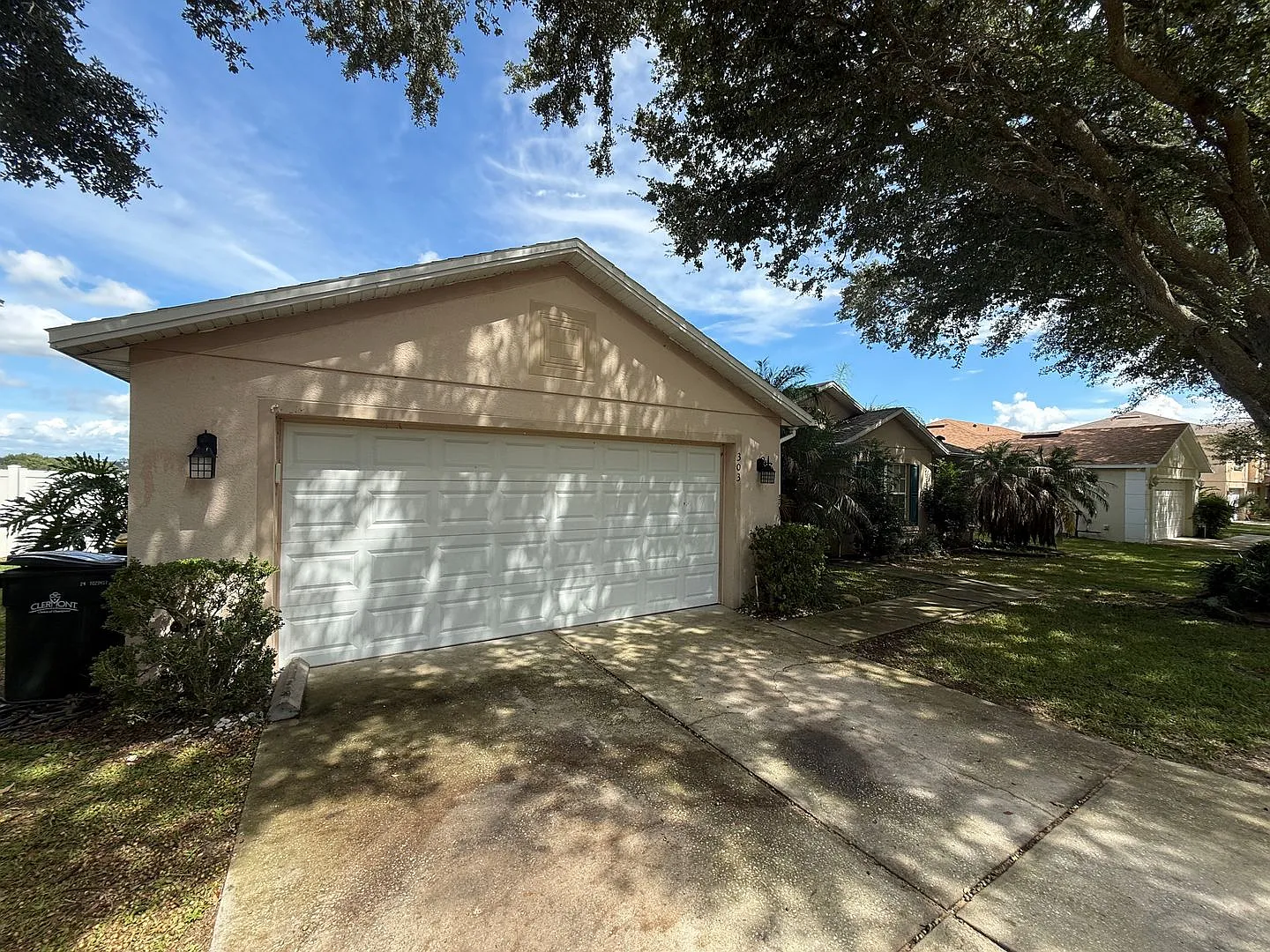 Clermont Home on a Hill! — Photo 2