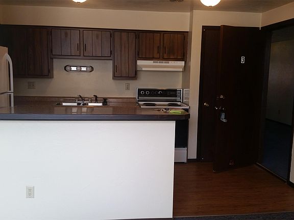 Kitchen with Bar