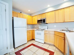 325 Welch Ave #4, Ames, IA 50012