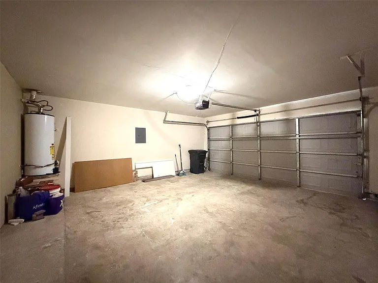 20423 White Poplar Dr — Photo 18