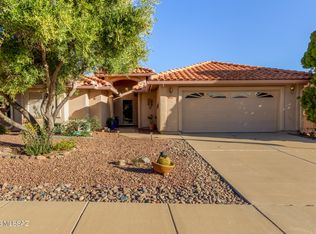 1050 W Rio Magdalena, Green Valley, AZ 85614