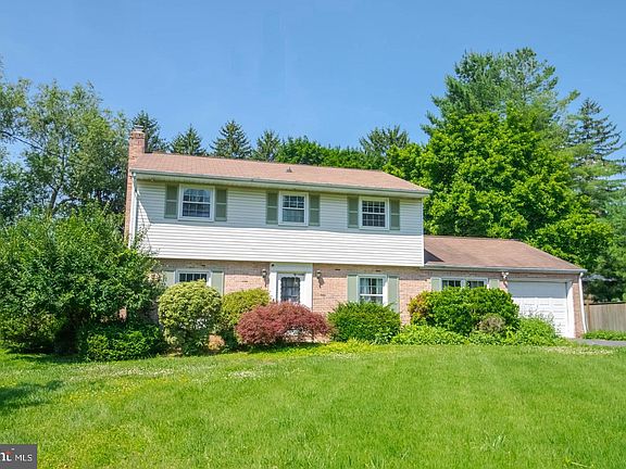 4th image of 306 Cherokee Pl