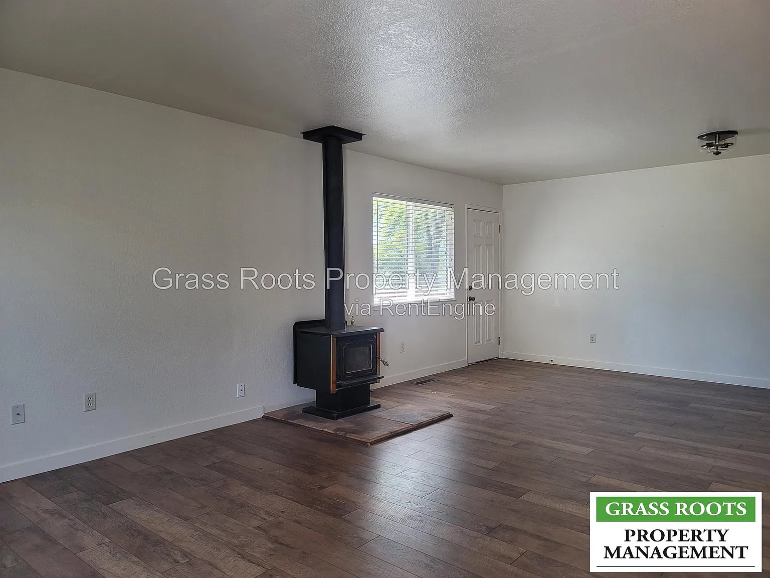 2 bed, 2.0 bath, 1044 sqft, $2,300 — Photo 3