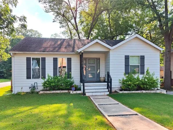 3143 Church St, East Pt, GA 30344