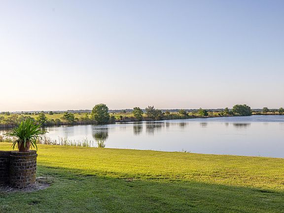 101st image of 1451 River Rd