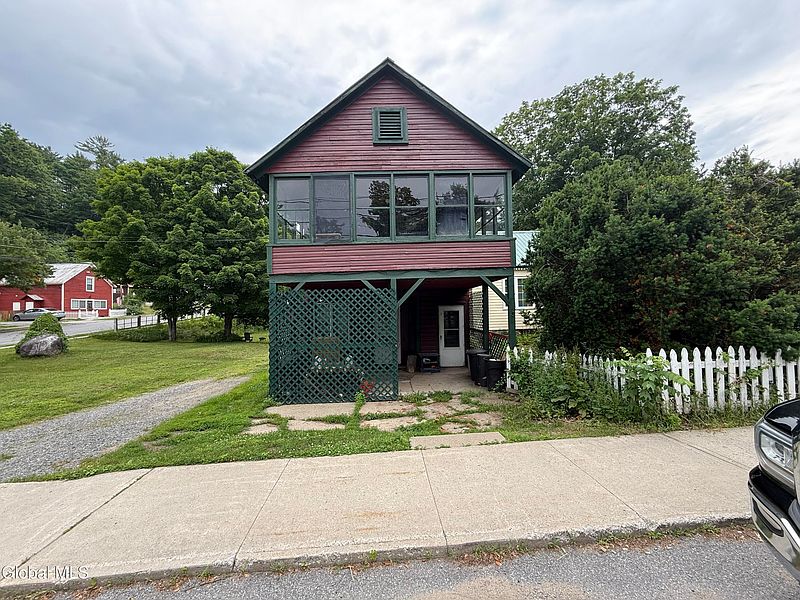 2nd image of 18 Main Street