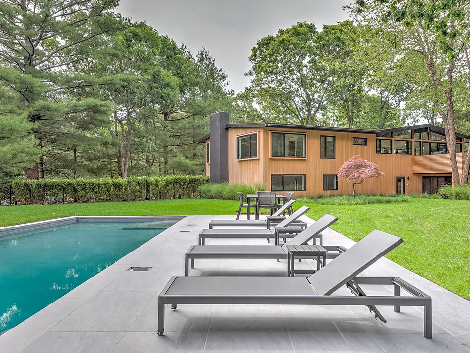 7 Oyster Shores Rd