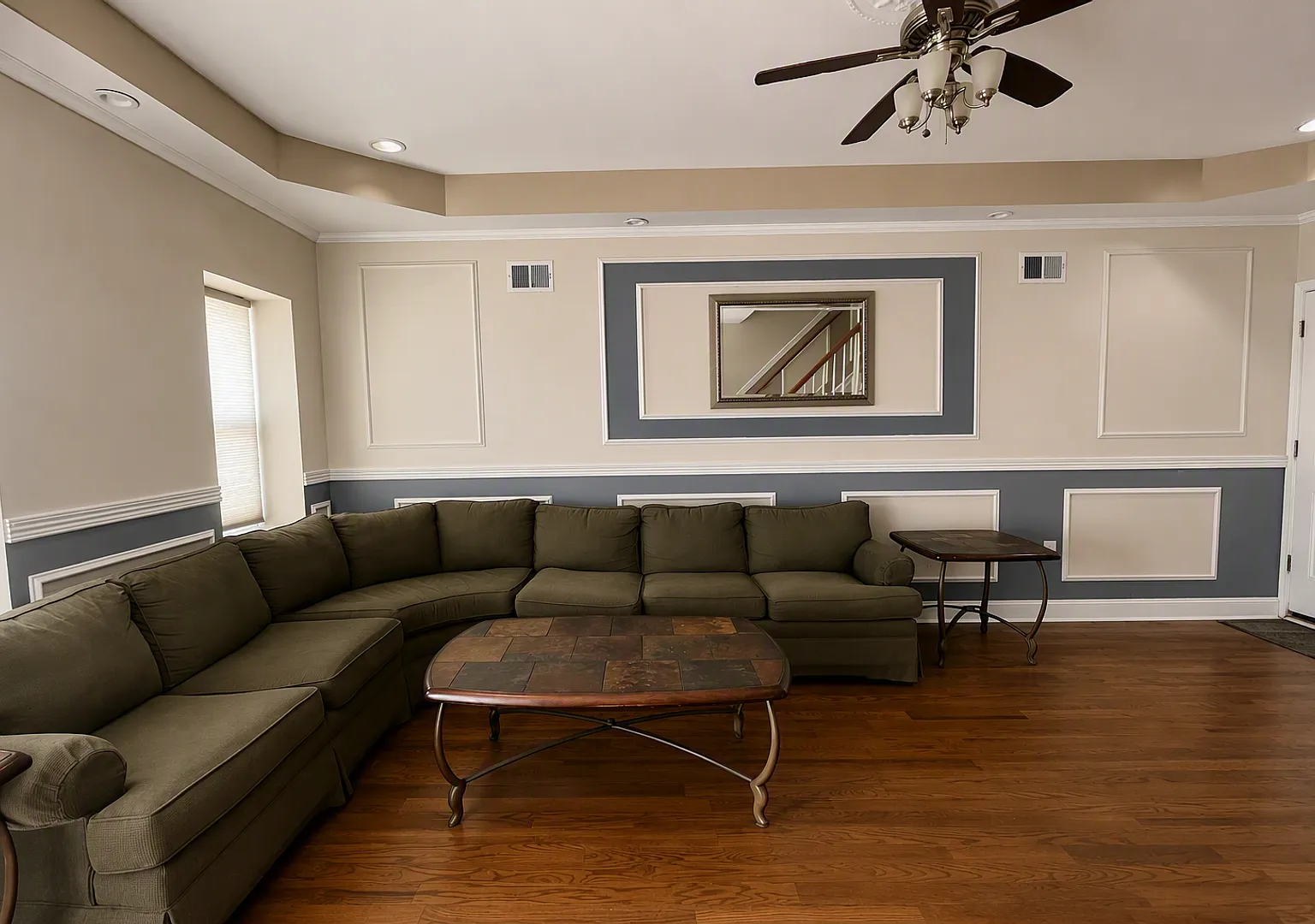 5-Bedroom 3 Bathroom w Roof Deck and Private Parking! — Photo 3