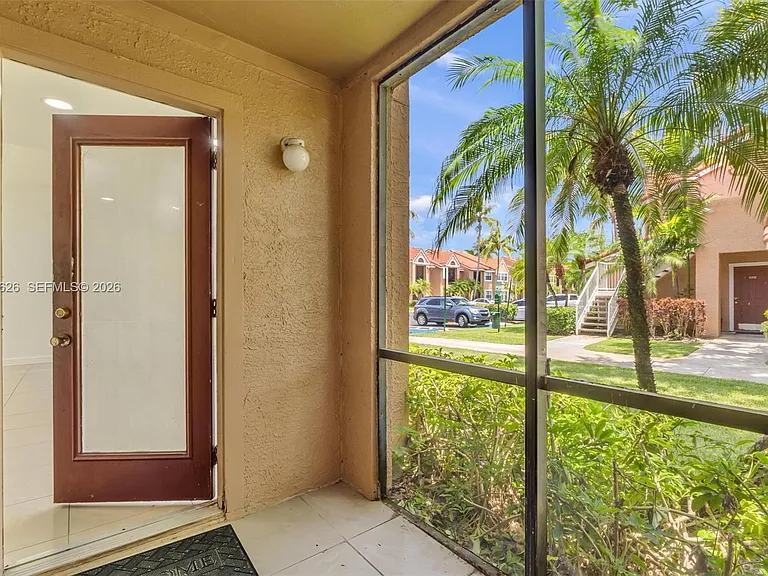 15560 SW 104th Ter #6112 — Photo 16